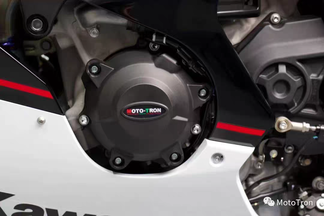 MOTO-TRON Engine Cover for KAWASAKI ZX-10R/RR (2011+)