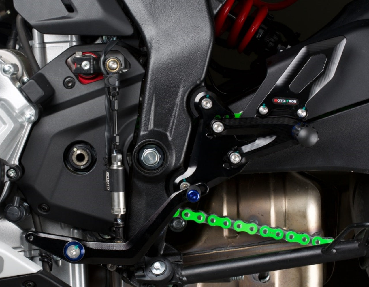 MOTO-TRON Rearsets for CFMOTO 675 SS (2024+) / 675 NK (2025+)