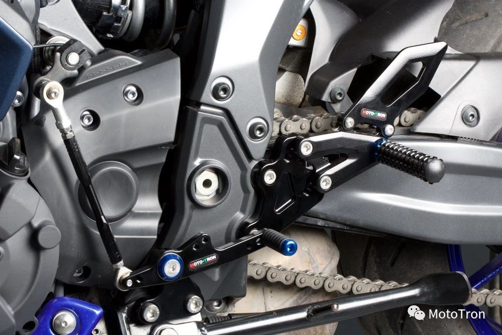 MOTO-TRON Rearsets for YAMAHA R7 (2022+)
