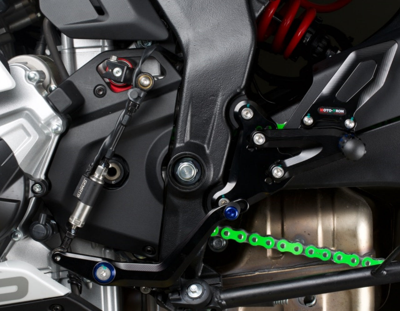 MOTO-TRON Rearsets for CFMOTO 675 SS (2024+) / 675 NK (2025+)