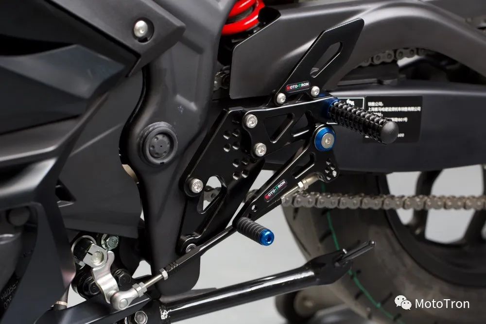 MOTO-TRON Rearsets for YAMAHA MT-03/R3 (2016+)