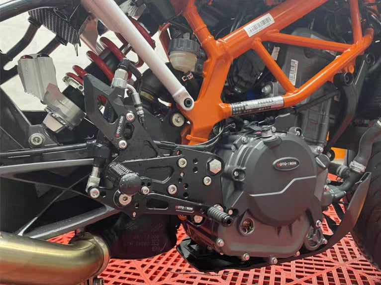 MOTO-TRON Rearsets for KTM Duke 390 (2018-2023)