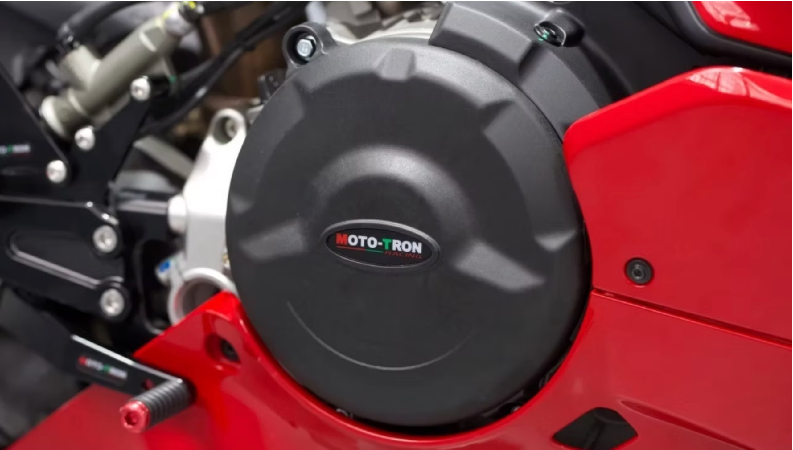 MOTO-TRON Engine Cover for DUCATI PANIGALE 899/959/V2/1199/1299 (thru 2024)