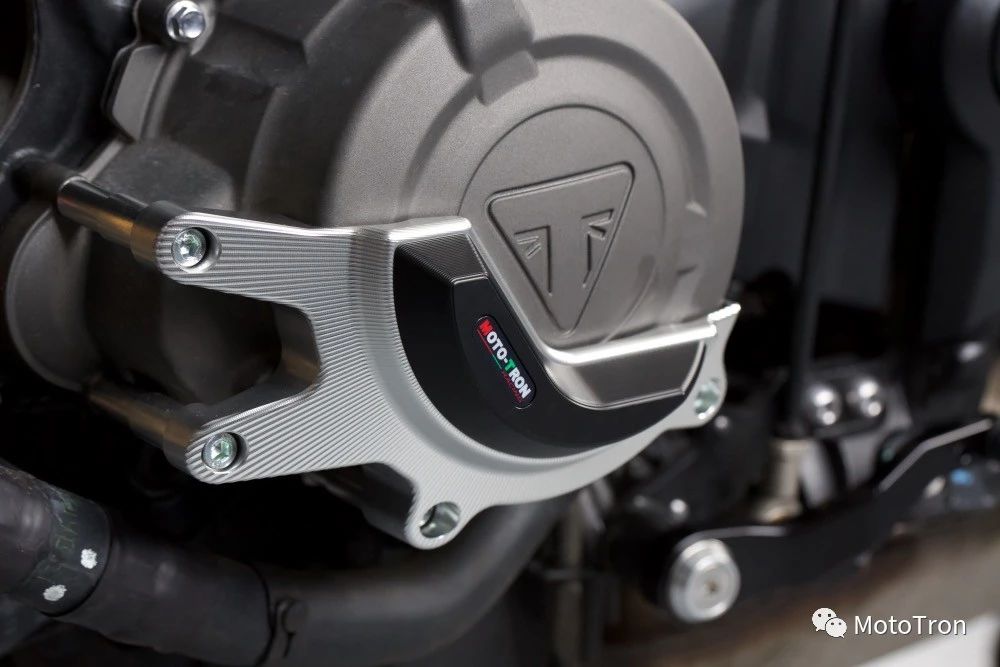 MOTO-TRON Billet Aluminum Engine Cover for Triumph TRIDENT 660 (2021+) / DAYTONA 660 (2024+)
