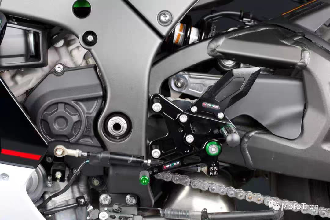 MOTO-TRON Rearsets for KAWASAKI ZX-10R/RR (2011+)