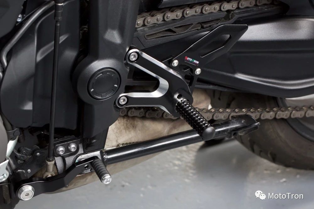 MOTO-TRON Rearsets for Triumph TRIDENT 660 (2021+) / DAYTONA 660 (2024+)